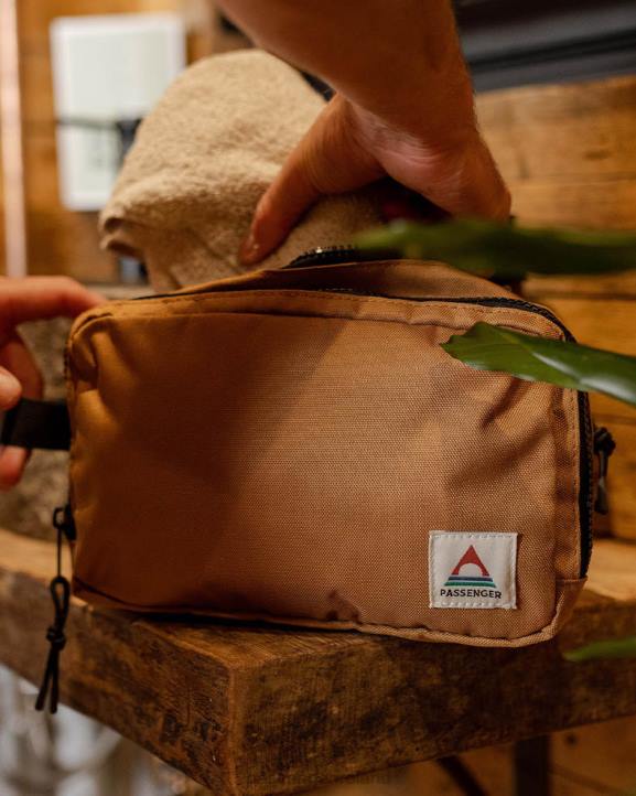 Accessories Passenger 22N8146 Travel Recycled Wash Kit Golden Brown Men Brown