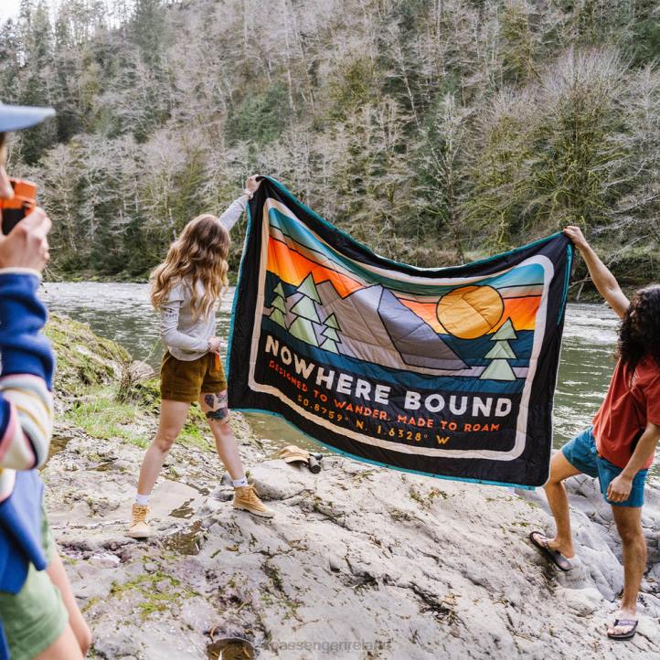 Accessories Passenger 22N8508 Nomadic Recycled Sherpa Blanket Black 'Nowhere Bound' Print Men Black