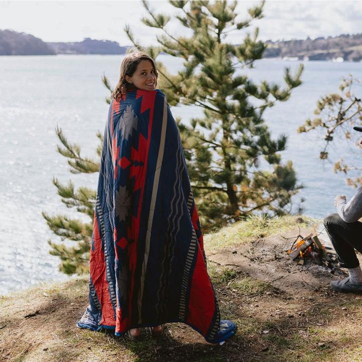 Accessories Passenger 22N8586 Nomadic Recycled Sherpa Blanket Navy/Red Pattern Men Red