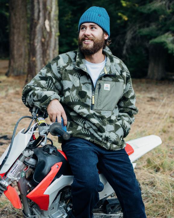 Clothing Passenger 22N841 Offroad Recycled Deep-Pile Sherpa Fleece Fir Tree Camo Pattern Men Camo