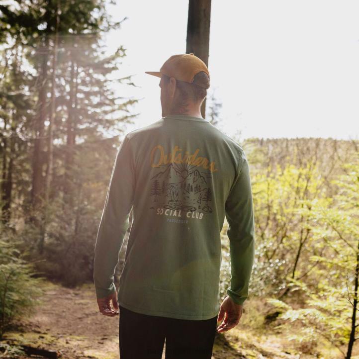 Clothing Passenger 22N8217 Social Club Recycled Cotton Ls T-Shirt Dark Ivy Men Ivy