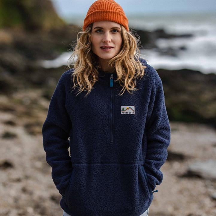 WoClothing Passenger 22N8657 Maine Hooded Recycled Sherpa Fleece Navy Women Navy