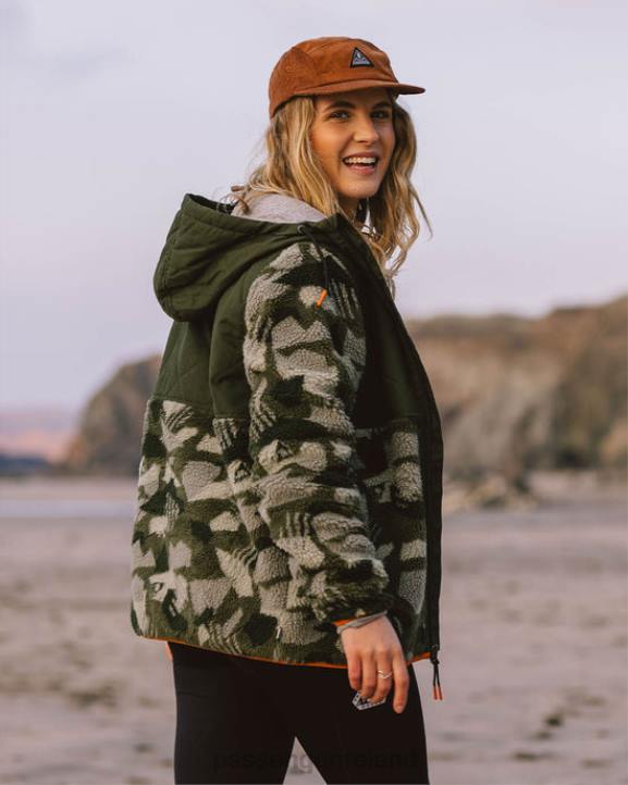 WoClothing Passenger 22N8663 Sefton Recycled Deep-Pile Sherpa Fleece Fir Tree Women Tree