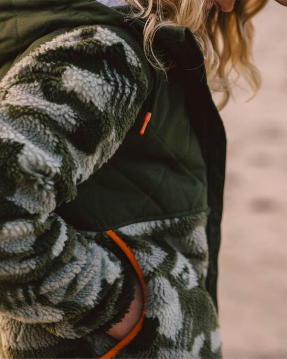 WoClothing Passenger 22N8663 Sefton Recycled Deep-Pile Sherpa Fleece Fir Tree Women Tree