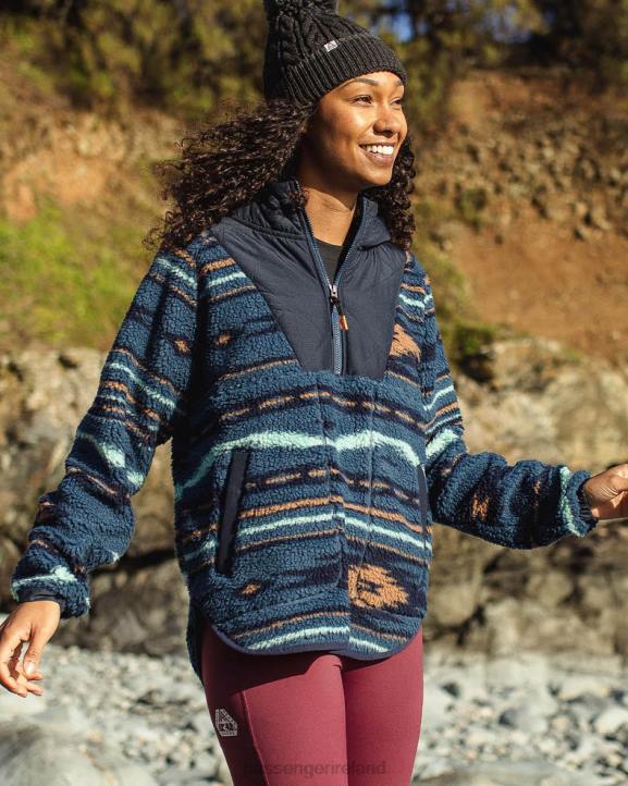 WoClothing Passenger 22N8673 Beaumont Recycled Deep-Pile Sherpa Fleece Blue Coral Geo Pattern Women Blue