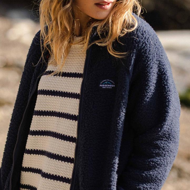 WoClothing Passenger 22N8679 Fairbanks Full Zip Recycled Sherpa Fleece Navy Women Navy