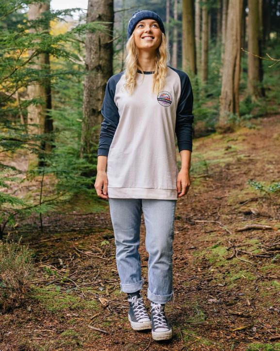 WoClothing Passenger 22N8869 Wilds Recycled Cotton Oversized Ls T-Shirt Deep Navy Women Navy