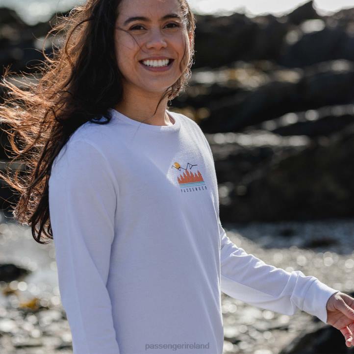 WoClothing Passenger 22N8888 Travel More Recycled Ls T-Shirt White Women White